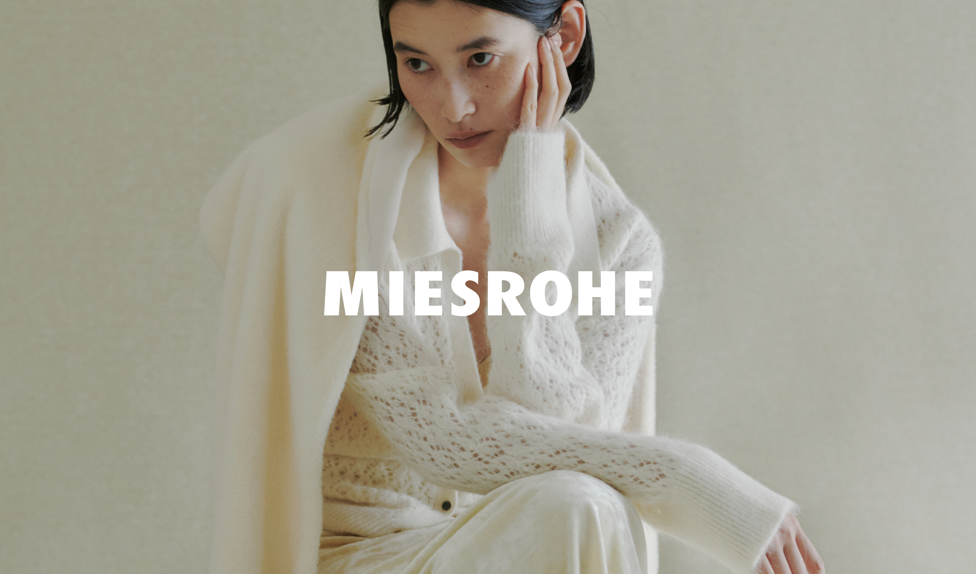 【最終値下げ】MIESROHE アシンメトリーギャザーTOPS 新品タグ有】MIESROHE アシンメトリーギャザーTOPS MIESROHE