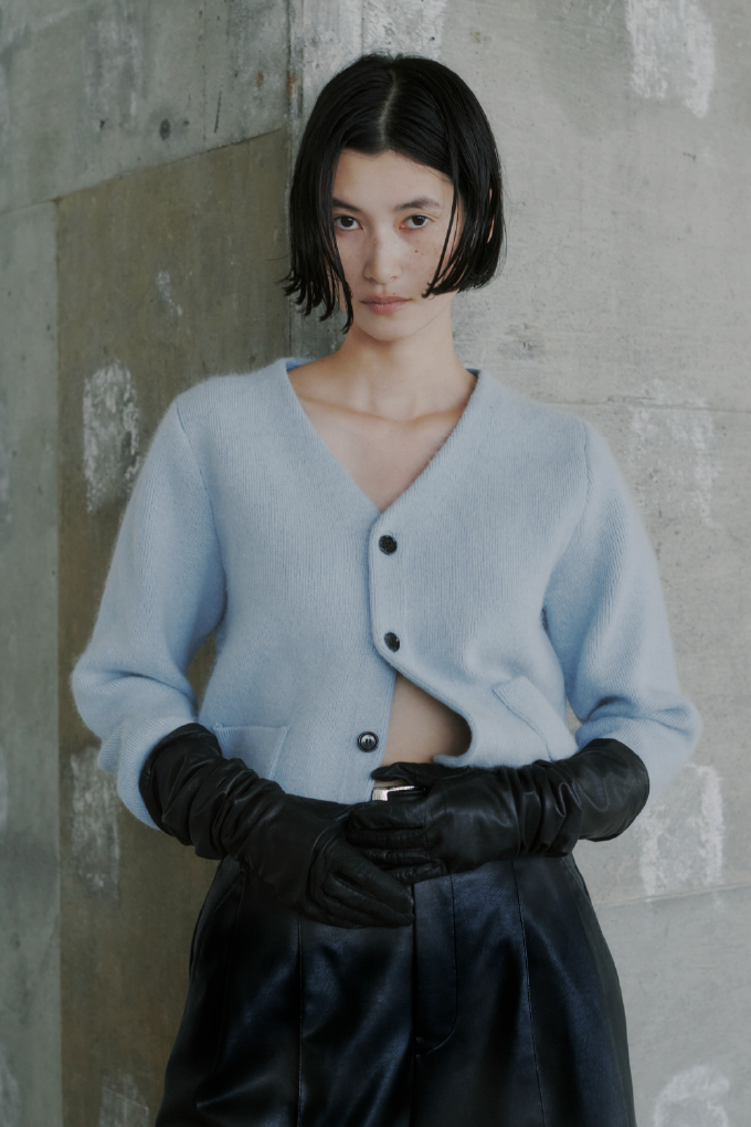 ’25 WINTER / Cardigan collection Wrapped in a Cardigan