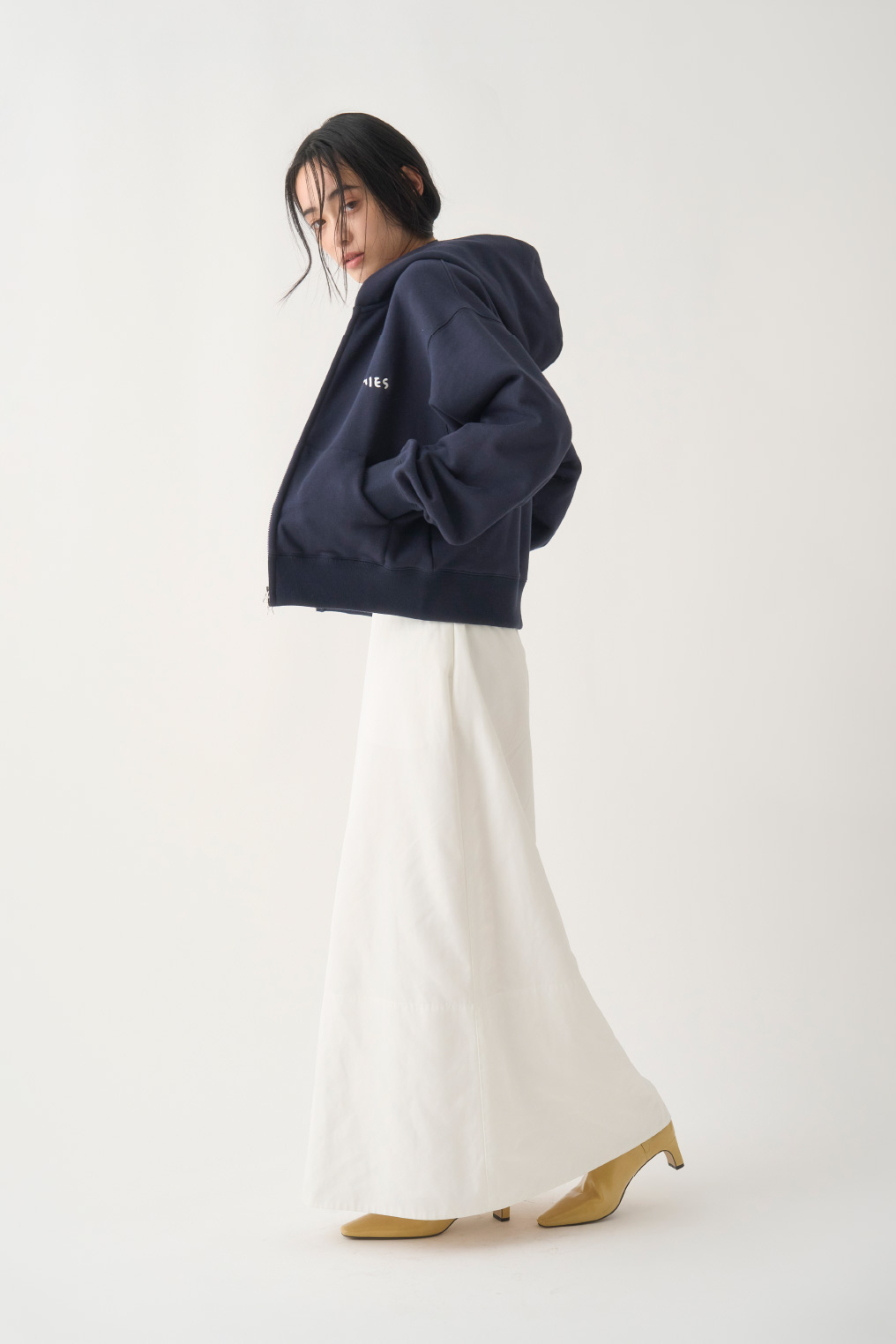 2025 SPRING COLLECTION LOOK BOOK VOL.01