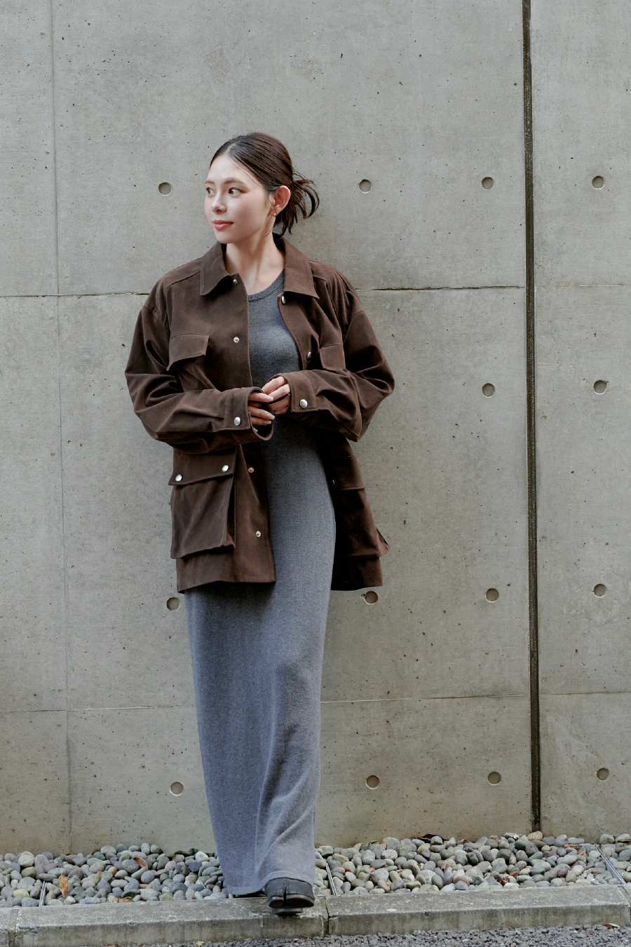 Outer Dressを着用した女性