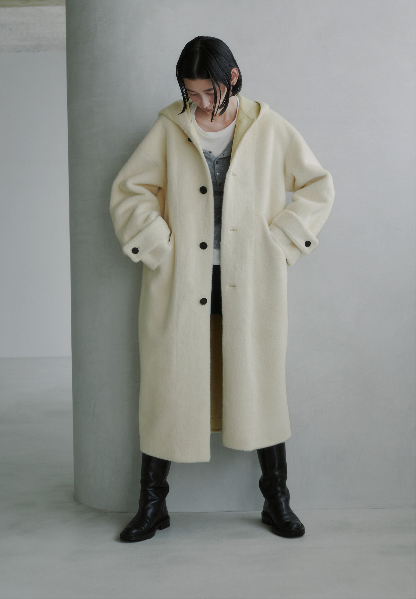 OUTER TOPS PANTS着用モデルの画像