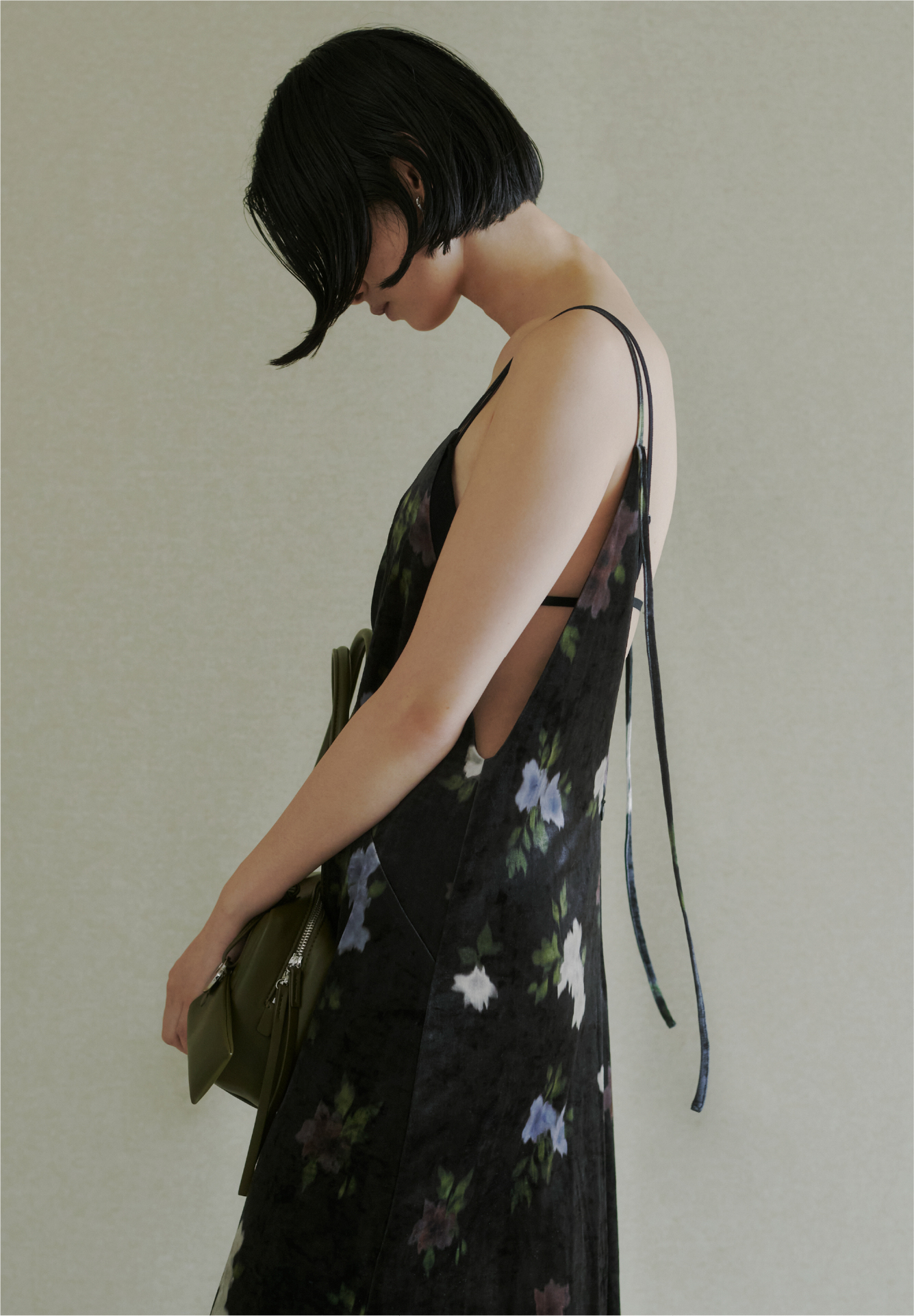 DRESS BAG着用モデルの画像