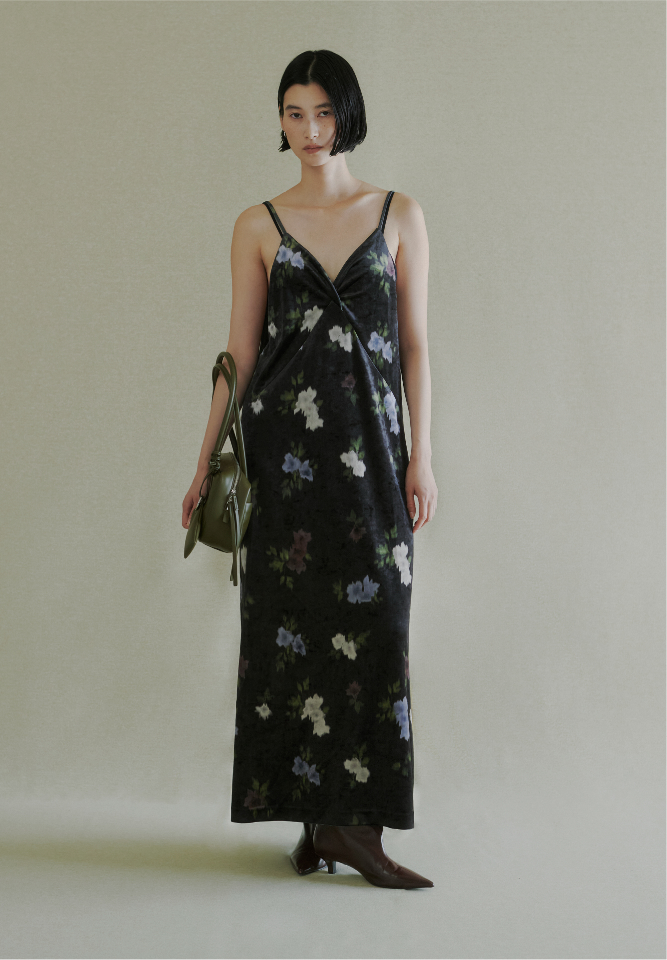 DRESS BAG着用モデルの画像