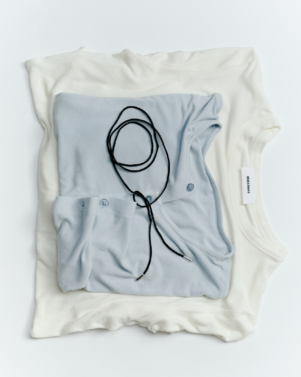 【MIESROHE COODINATE PACK 】ｶｰﾃﾞｨｶﾞﾝ×ﾛﾝｸﾞｽﾘｰﾌﾞTｼｬﾂ×ﾁｮｰｶｰ 3点ｾｯﾄ