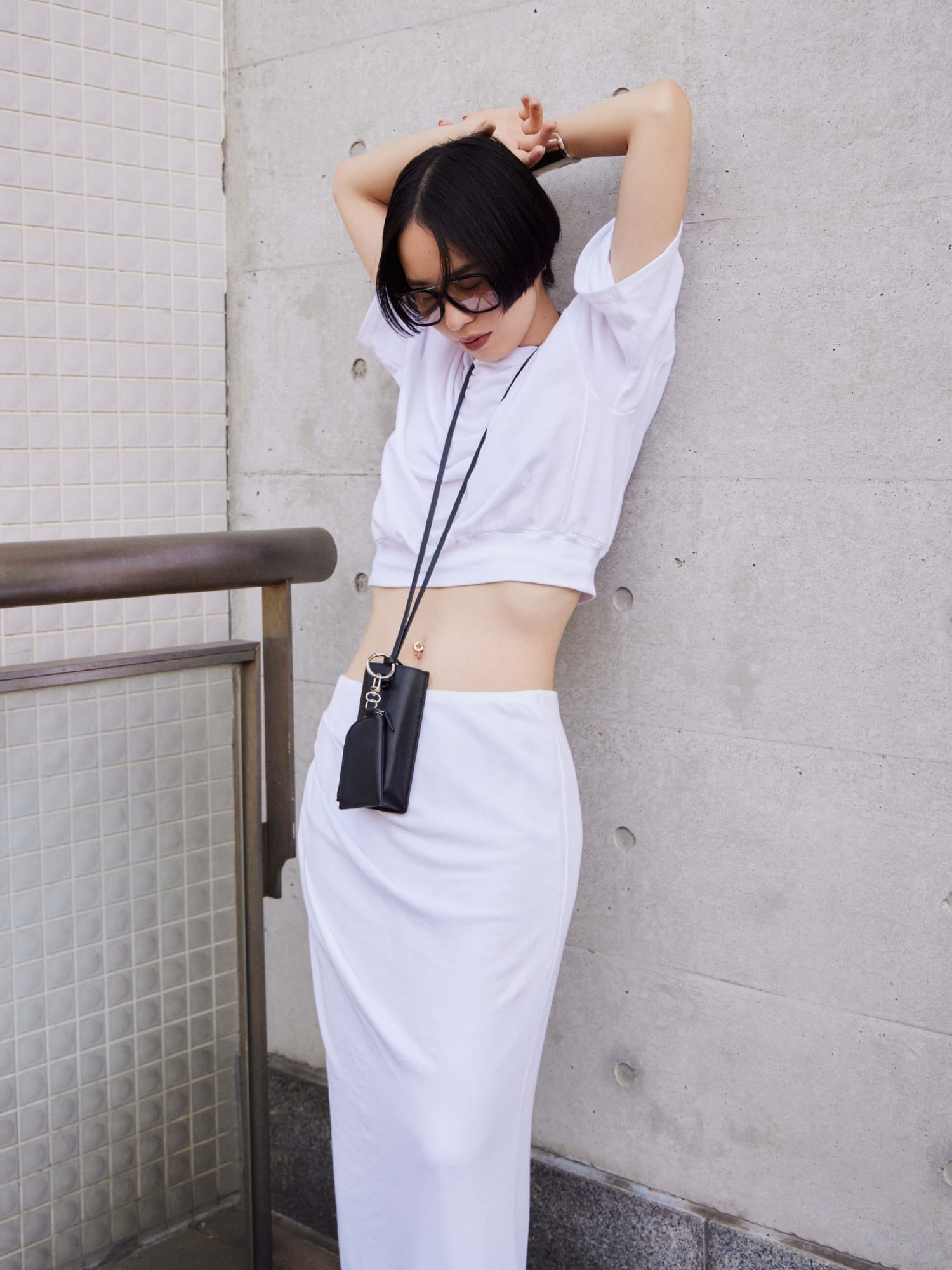 Tops Skirt Goodsを着用したモデル