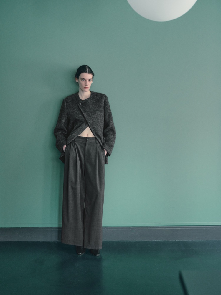 MIESROHE ’26 AUTUMN COLLECTION LOOK 03