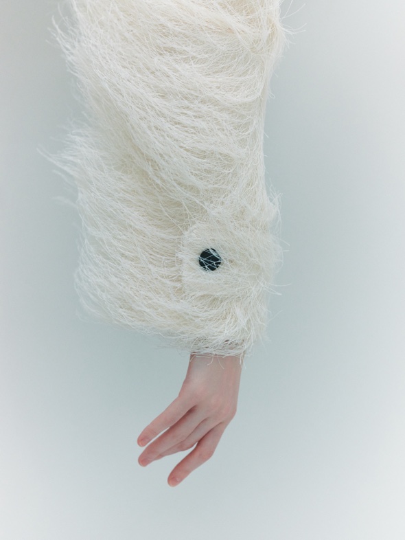 MIESROHE ’26 AUTUMN COLLECTION LOOK 05 ディテール