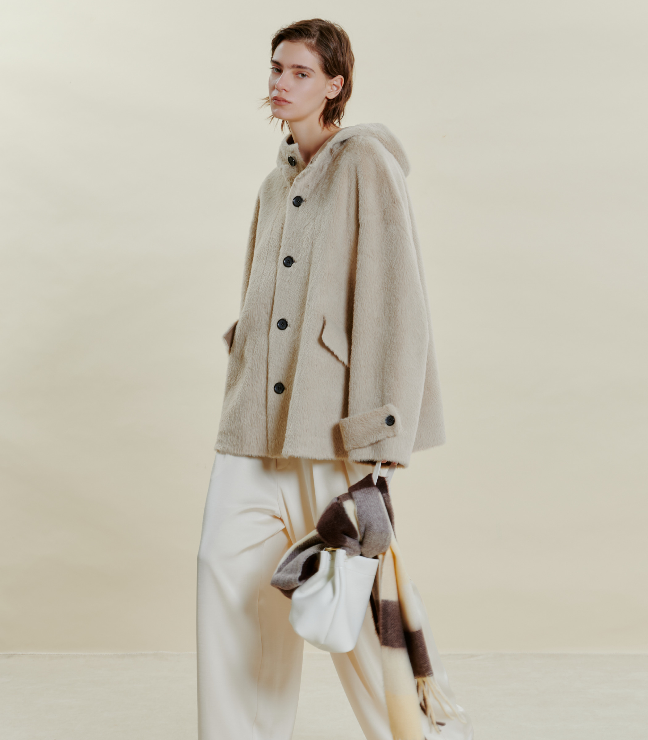 MIESROHE OUTER COLLECTION のメインビジュアル