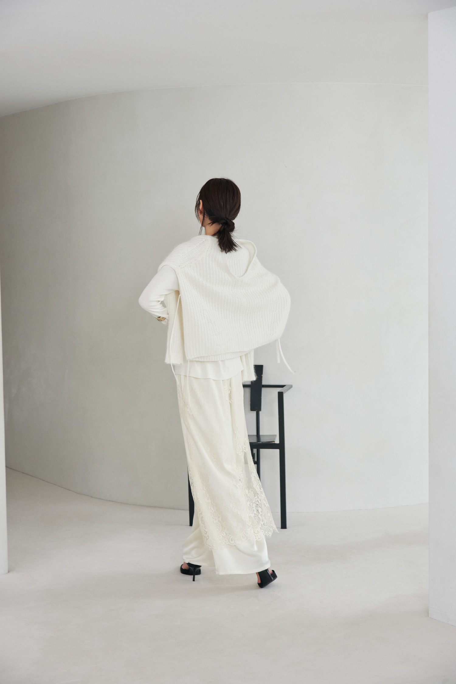 Look03 後ろ姿の着用カット
